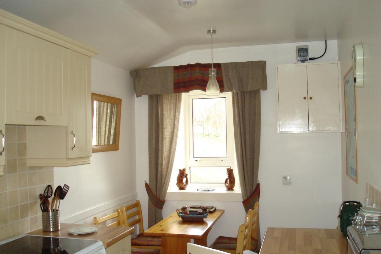 Harris White Cottage Rodel Екстериор снимка
